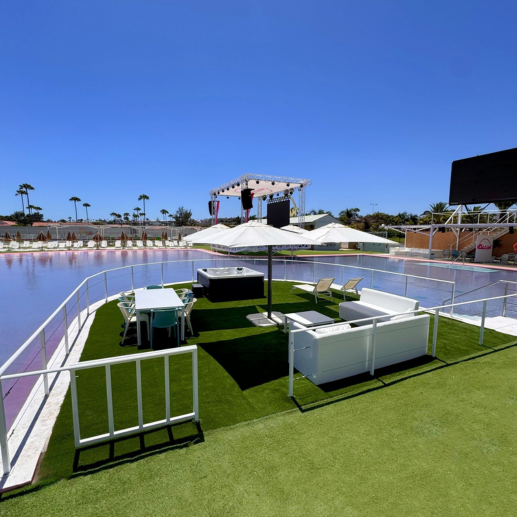 RESERVADO VIP POOL CON JACUZZI (ROCK SUNFEST)