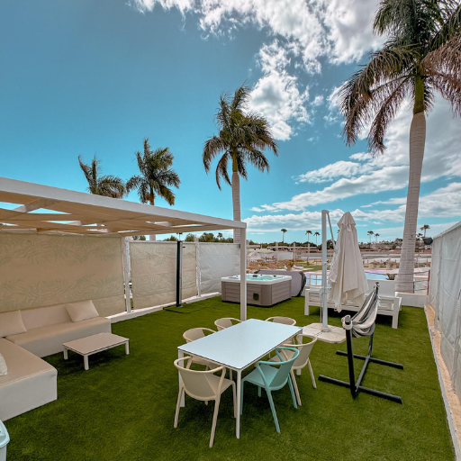 RESERVADO VIP SUITE JACUZZI 1ª LÍNEA (ROCK SUNFEST)