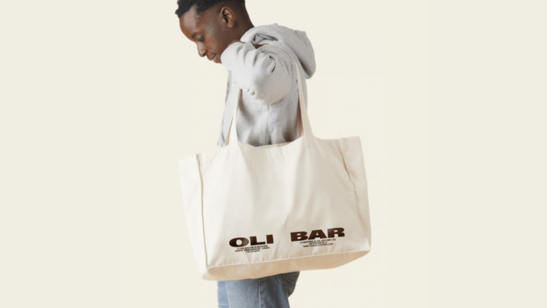 Oli's beach bag